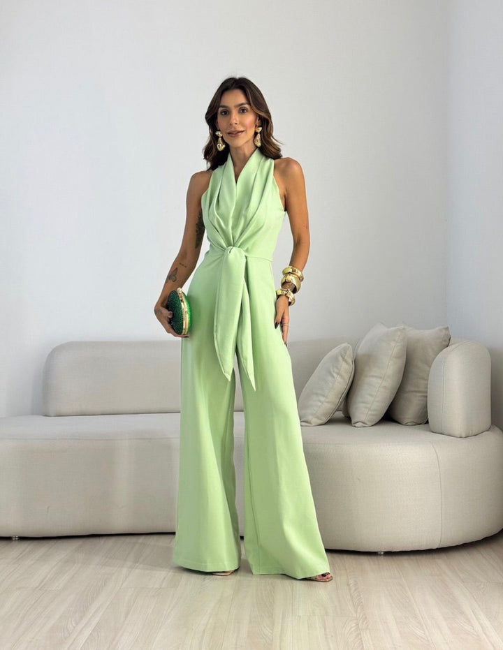 Clarissa | Una elegante tuta dalla linea moderna e raffinata