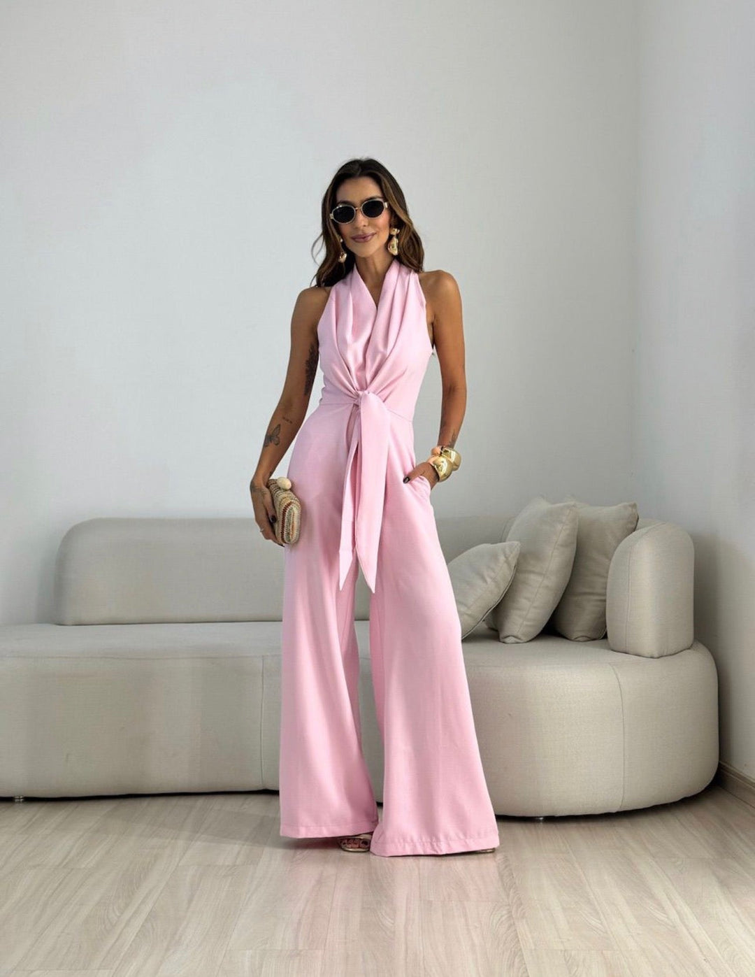 Clarissa | Una elegante tuta dalla linea moderna e raffinata