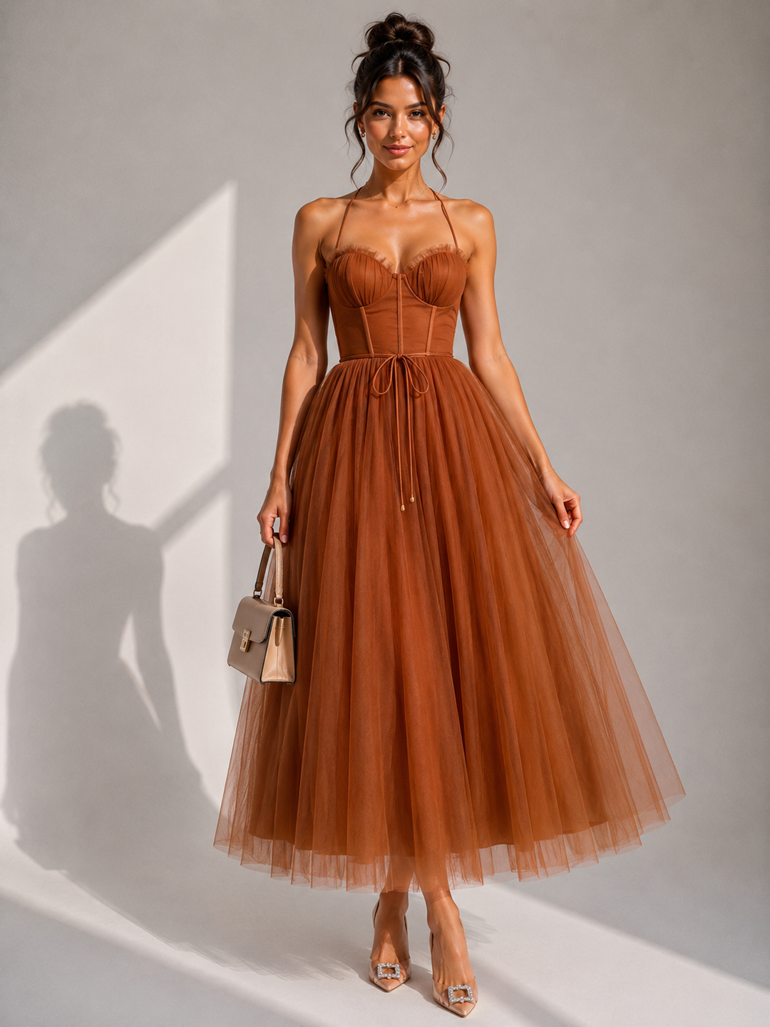 Brigitta | Elegante abito midi in tulle con schiena scoperta e dettaglio a bustino