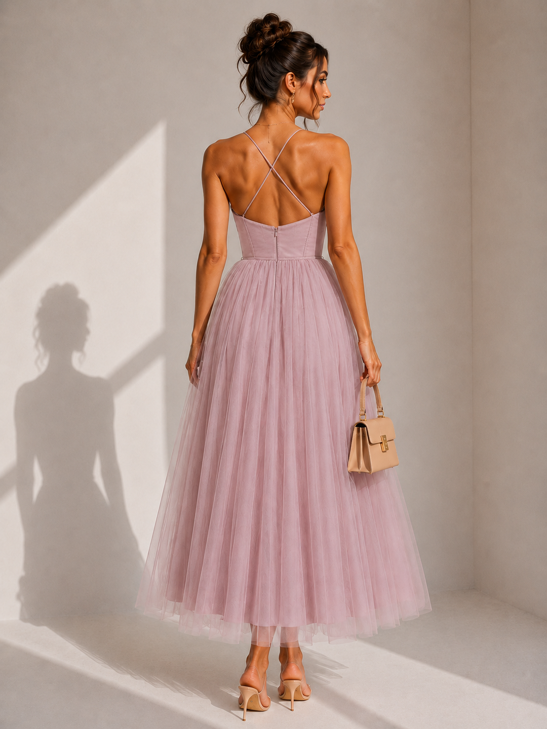 Brigitta | Elegante abito midi in tulle con schiena scoperta e dettaglio a bustino
