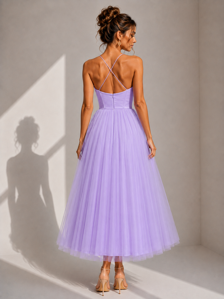 Brigitta | Elegante abito midi in tulle con schiena scoperta e dettaglio a bustino