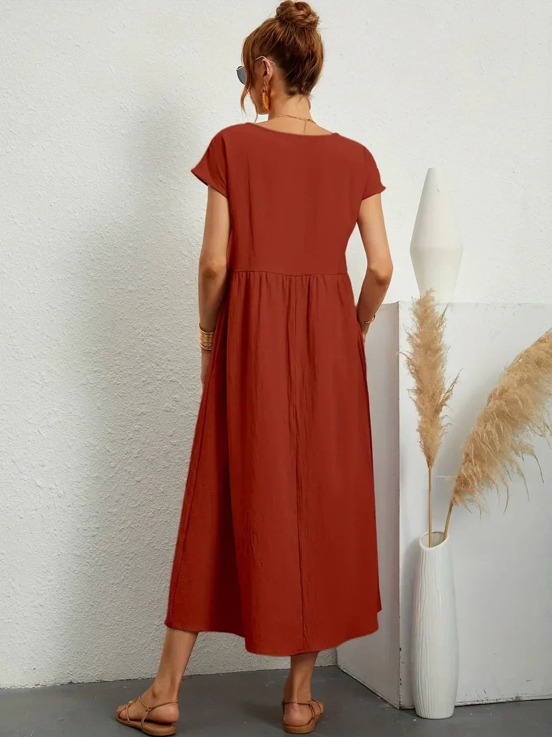 Maria — Abito midi fluido dall'eleganza senza tempo