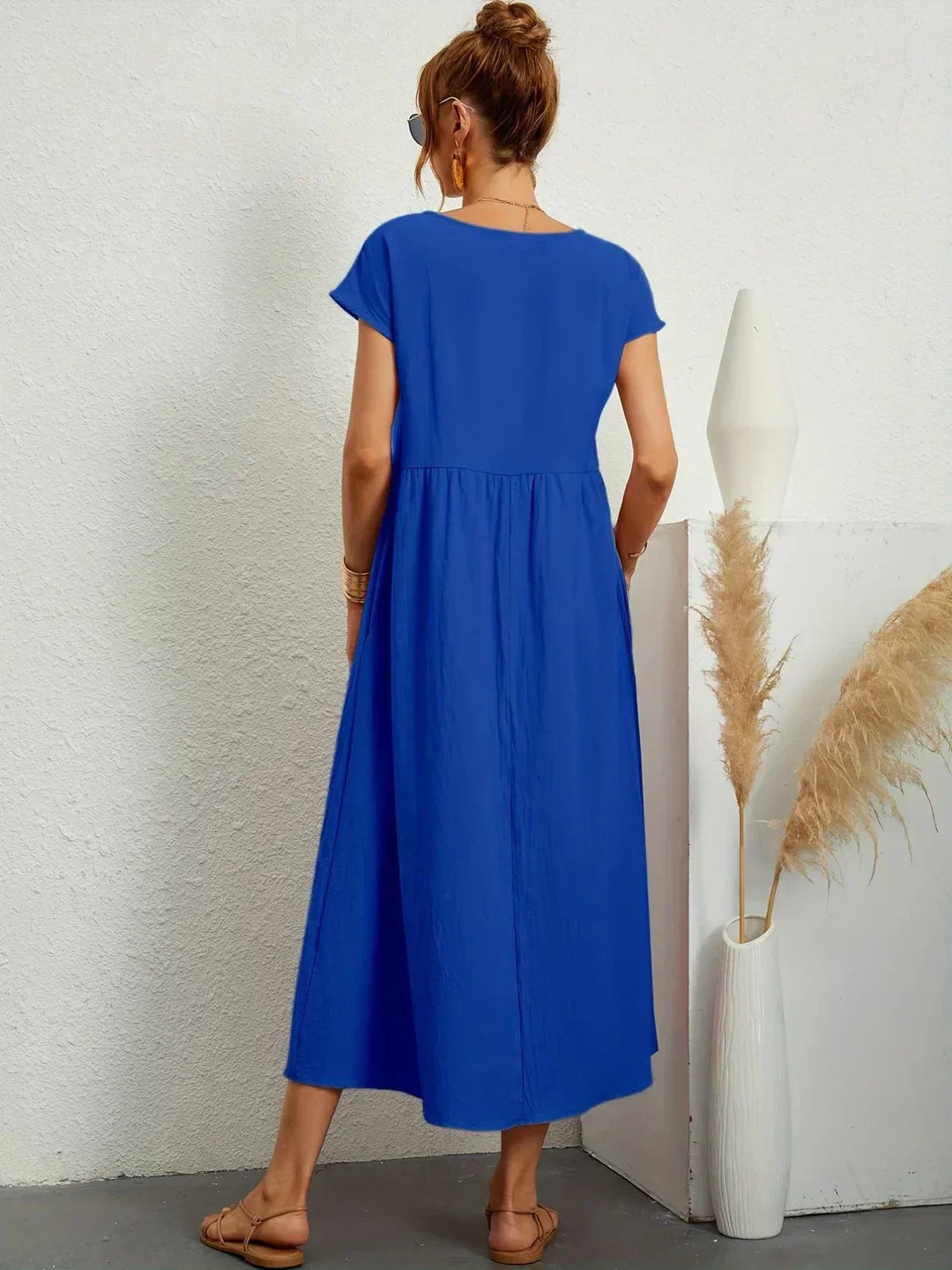 Maria — Abito midi fluido dall'eleganza senza tempo