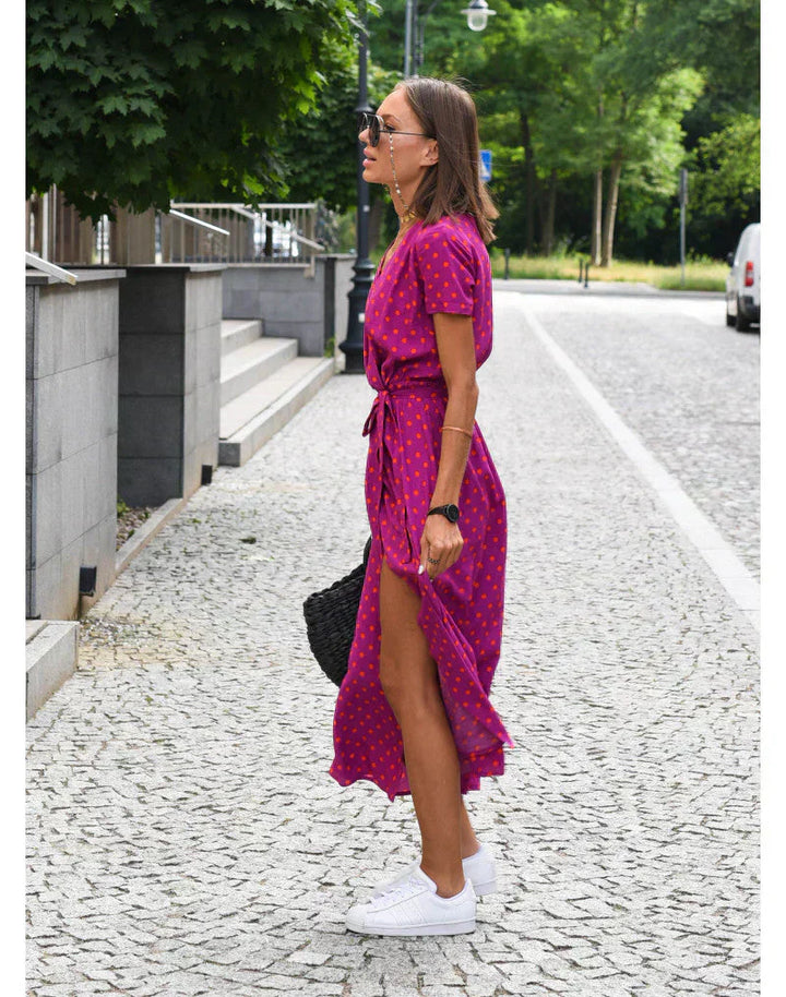 Rita - Elegante abito con scollo a V e linea modellante