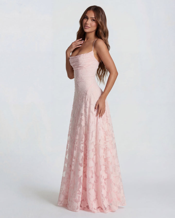 Sofia | Abito Maxi in Pizzo Floreale con Spalline a Spaghetti e Scollo Dritto